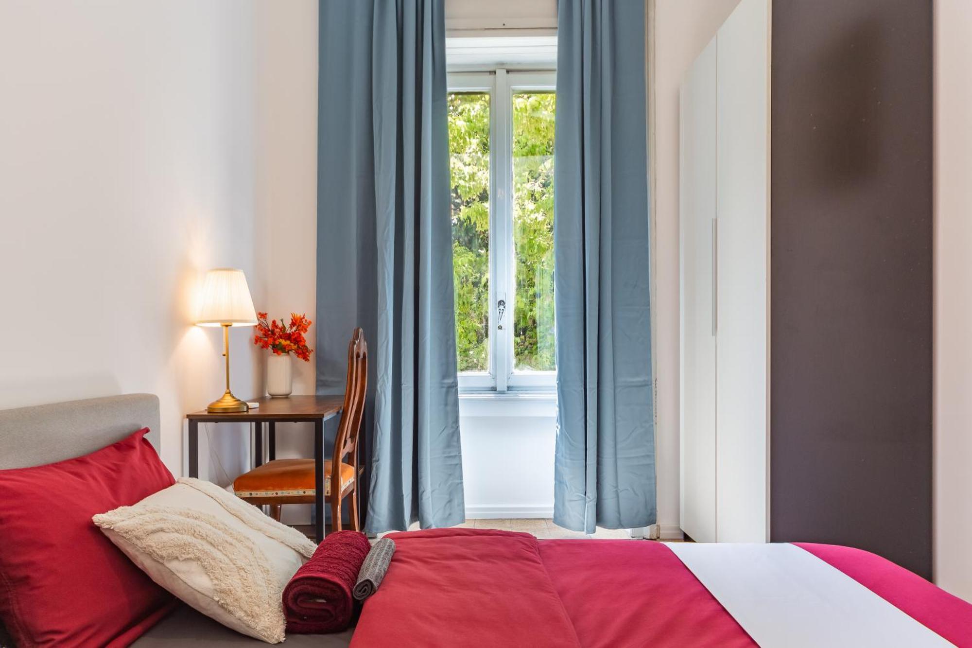 Rosa Rooms, Milan
